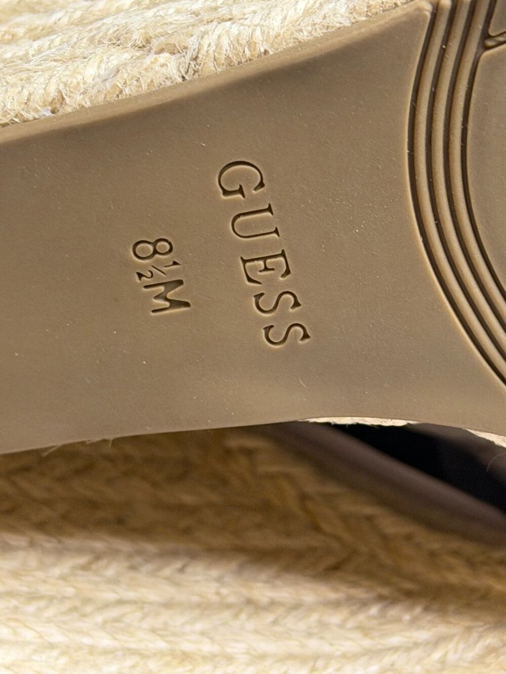 Guess Hidy Suede Sandals Shoes Wedge Espadrille Buckle Light Gray 8.5 NIB - Picture 10 of 13